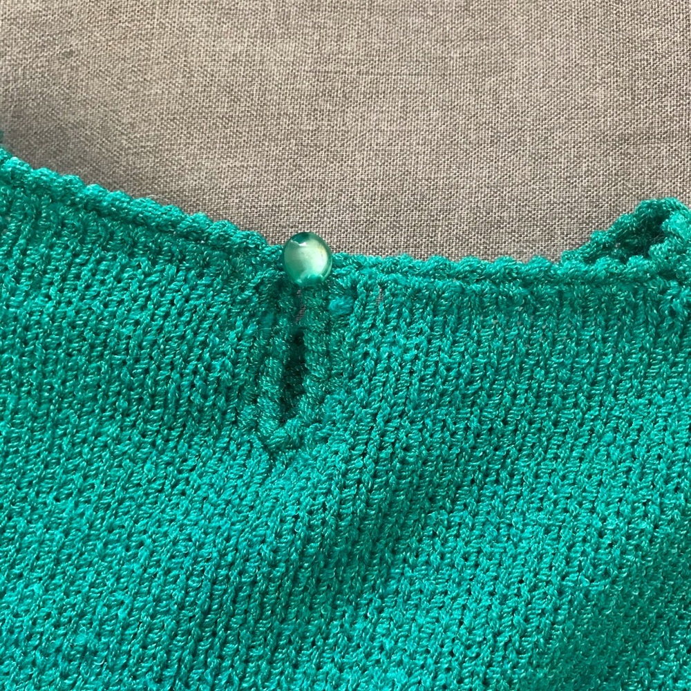 Vintage Green and White Patterned Sweater - Picture 6 of 9